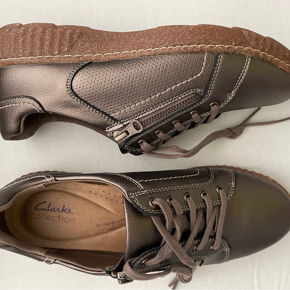 Clarks Women's Dark Brown Leather Lace-Up Flats